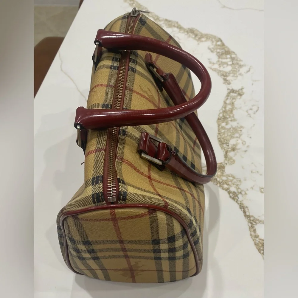 Burberry Tan and Red satchel with Classic Check Pattern - Picture 2 of 7